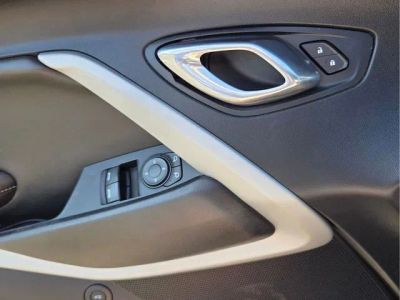 2020 Chevrolet Camaro — photo 32 view