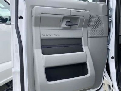 2026 Ford Econoline Cutaway - Photo 12