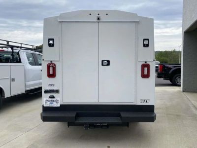 2026 Ford Econoline Cutaway - Photo 3