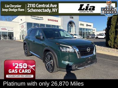 2023 Nissan Pathfinder Platinum - Photo 2