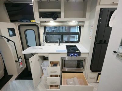 2027 Thor Motor Coach COMPASS AWD — photo 8 view