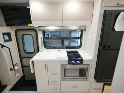 2027 Thor Motor Coach COMPASS AWD — photo 7 view