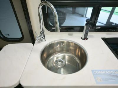 2027 Thor Motor Coach COMPASS AWD — photo 9 view