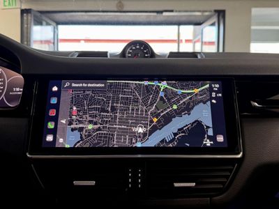 2023 Porsche Cayenne - Photo 17