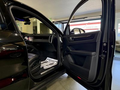 2023 Porsche Cayenne - Photo 12