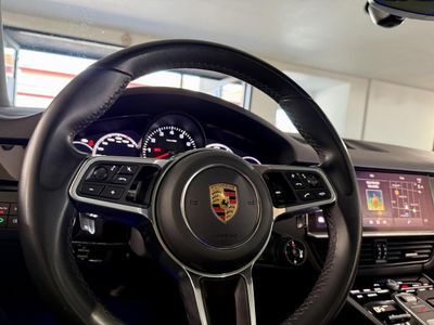 2023 Porsche Cayenne - Photo 24