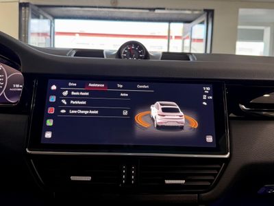 2023 Porsche Cayenne - Photo 19