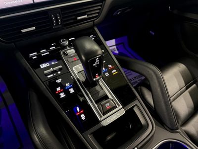 2023 Porsche Cayenne - Photo 22