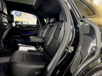 2023 Porsche Cayenne - Photo 8