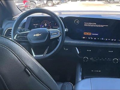 2025 Chevrolet Suburban — detail view