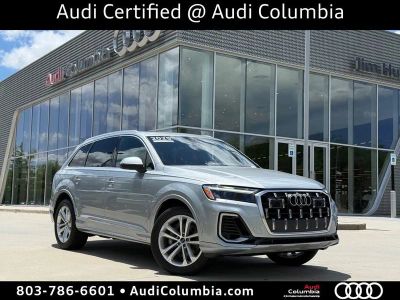 2025 Audi Q7 — side profile view