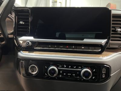 2023 Chevrolet Silverado 1500 — photo 11 view