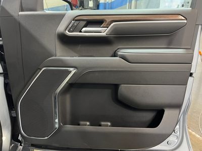 2023 Chevrolet Silverado 1500 — photo 21 view