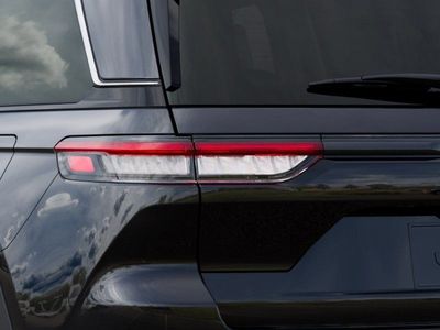 2026 Jeep Grand Cherokee — photo 9 view