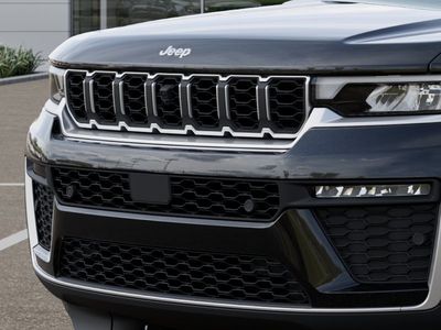2026 Jeep Grand Cherokee — photo 11 view