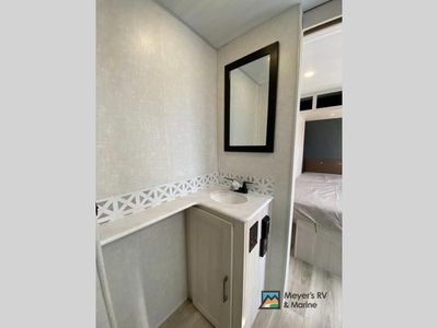 2025 Forest River RV Surveyor Legend X - Photo 15