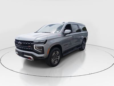 2025 Chevrolet Suburban - Photo 3