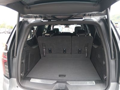 2025 Chevrolet Suburban - Photo 11