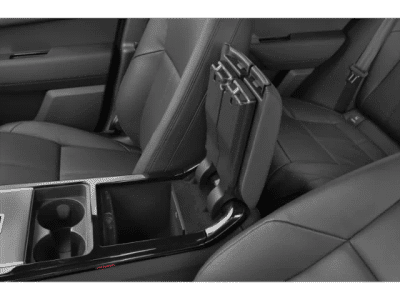 2026 Land Rover Range Rover Velar — photo 11 view