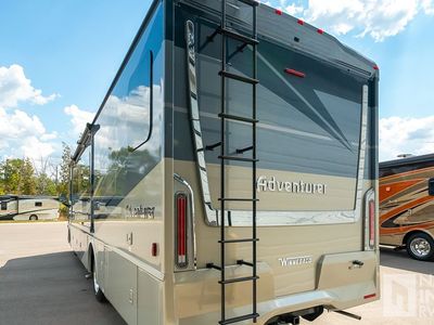 2026 Winnebago Adventurer - Photo 9