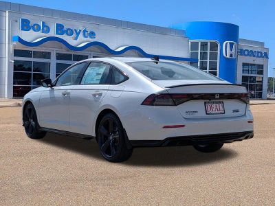 2026 Honda Accord Hybrid - Photo 3