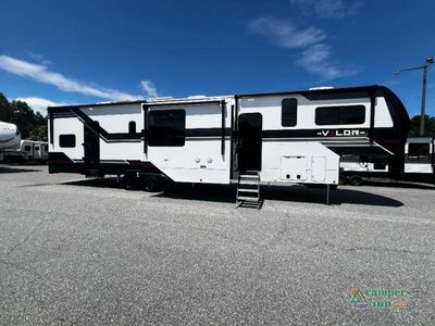 2026 Alliance RV Valor - Photo 3