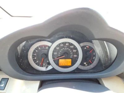 2012 Toyota RAV4 — detail view