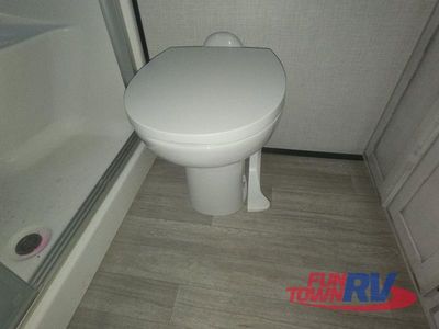 2023 KZ Durango - Photo 41