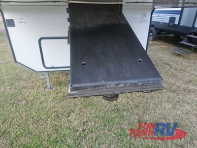 2023 KZ Durango - Photo 15