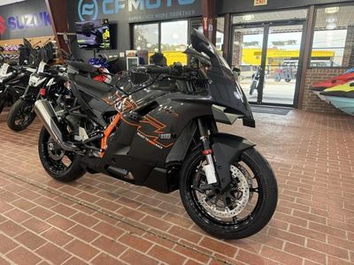 2026 KTM 990 RC R - Photo 3