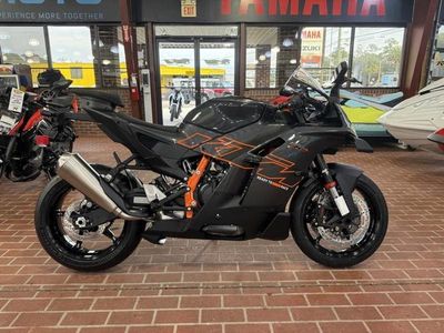 2026 KTM 990 RC R - Photo 1