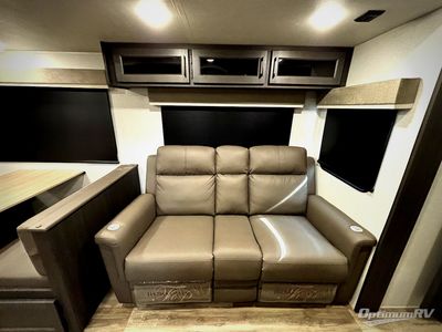 2025 Venture RV SportTrek - Photo 13