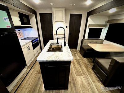 2025 Venture RV SportTrek - Photo 4
