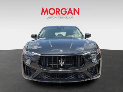 2022 Maserati Levante — photo 8 view