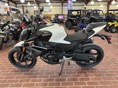 2025 CFMOTO 450NK - Photo 8