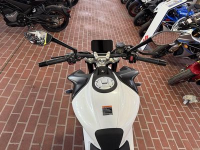 2025 CFMOTO 450NK - Photo 14