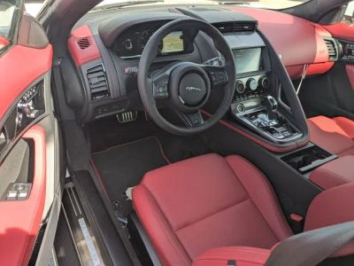 2024 Jaguar F-TYPE — photo 12 view