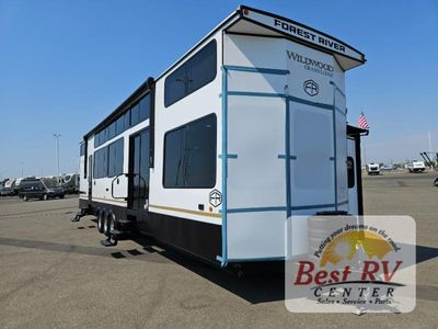 2025 Forest River RV Wildwood Grand Lodge - Photo 2