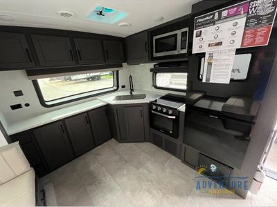 2025 Forest River Flagstaff Super Lite - Photo 6