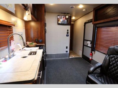 2017 Forest River RV Vengeance - Photo 10