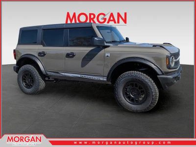 2025 Ford Bronco Big Bend in Gray — front three-quarter view