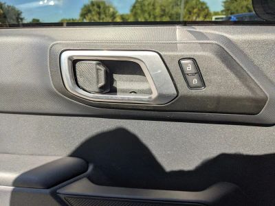 2025 Ford Bronco — photo 17 view