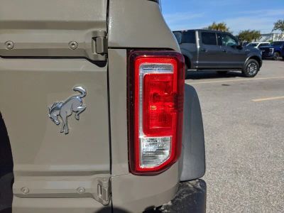2025 Ford Bronco — photo 11 view