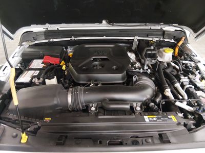 2024 Jeep Wrangler 4xe - Photo 9