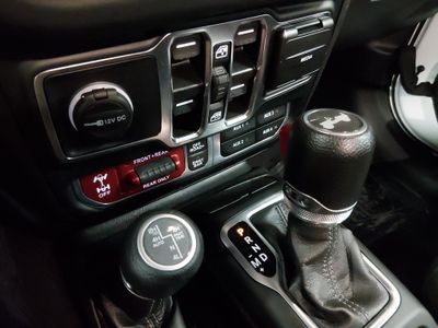 2024 Jeep Wrangler 4xe - Photo 19