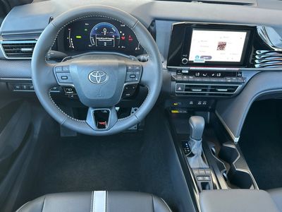 2026 Toyota Camry - Photo 15