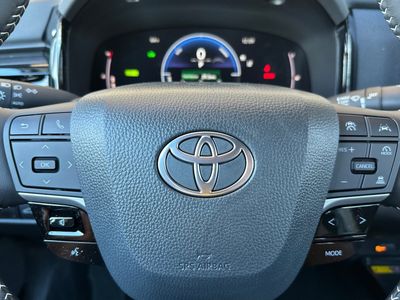 2026 Toyota Camry - Photo 21