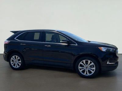 2024 Ford Edge Titanium in Black — front three-quarter view