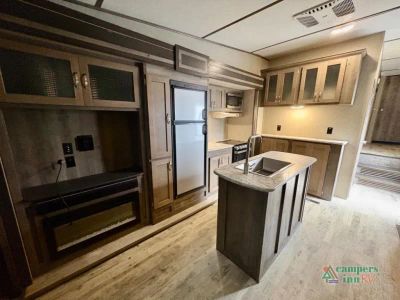 2019 Keystone RV Sprinter — photo 8 view
