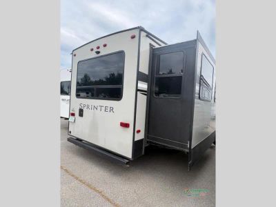 2019 Keystone RV Sprinter — interior view